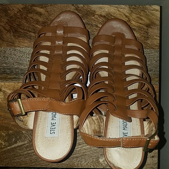 Shoes - Picture 2 of 3